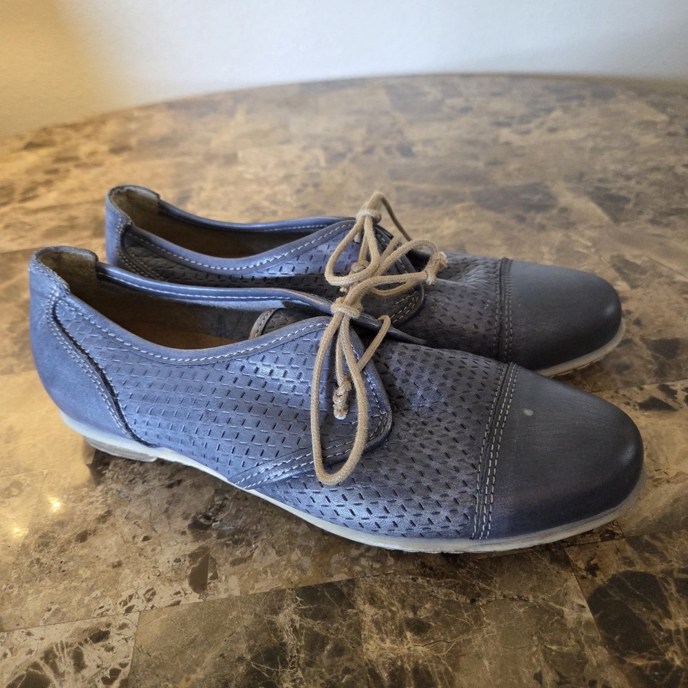 Taos Jiminy Womens 37 US 6-6.5 Blue Leather Lace Up Oxford Comfort Shoes career